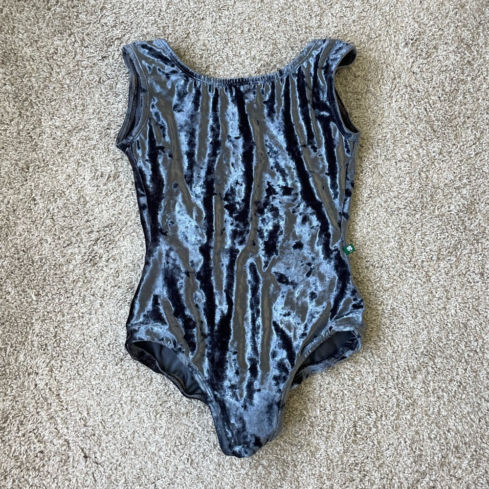 LuckyLeo Crushed Velvet Leo